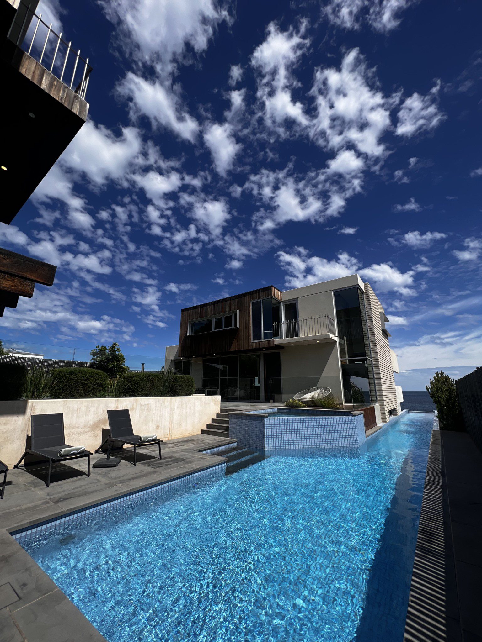 One Eighty Marino – luxury beachfront villa