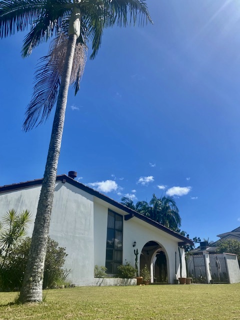70’S Palm Springs Mansion