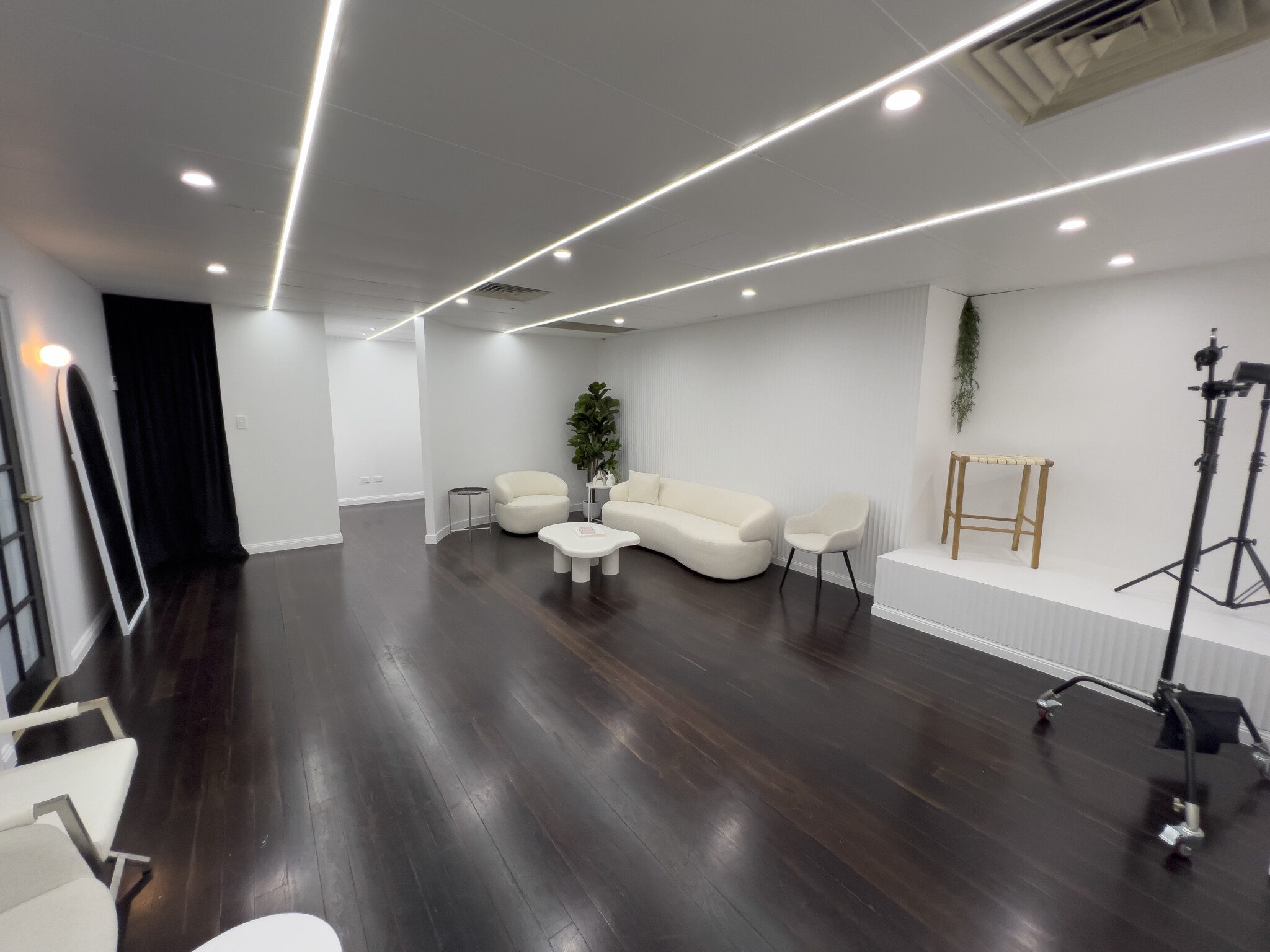Luxury Newstead Studio Space