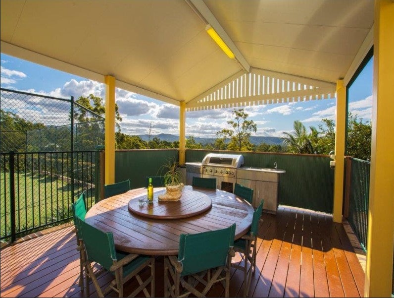 Grand Hinterland Country Homestead