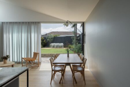 Modern architect-designed home & garden in the city