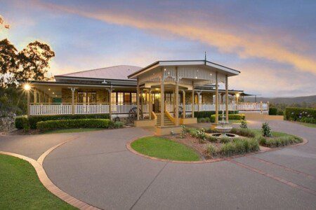 Grand Hinterland Country Homestead