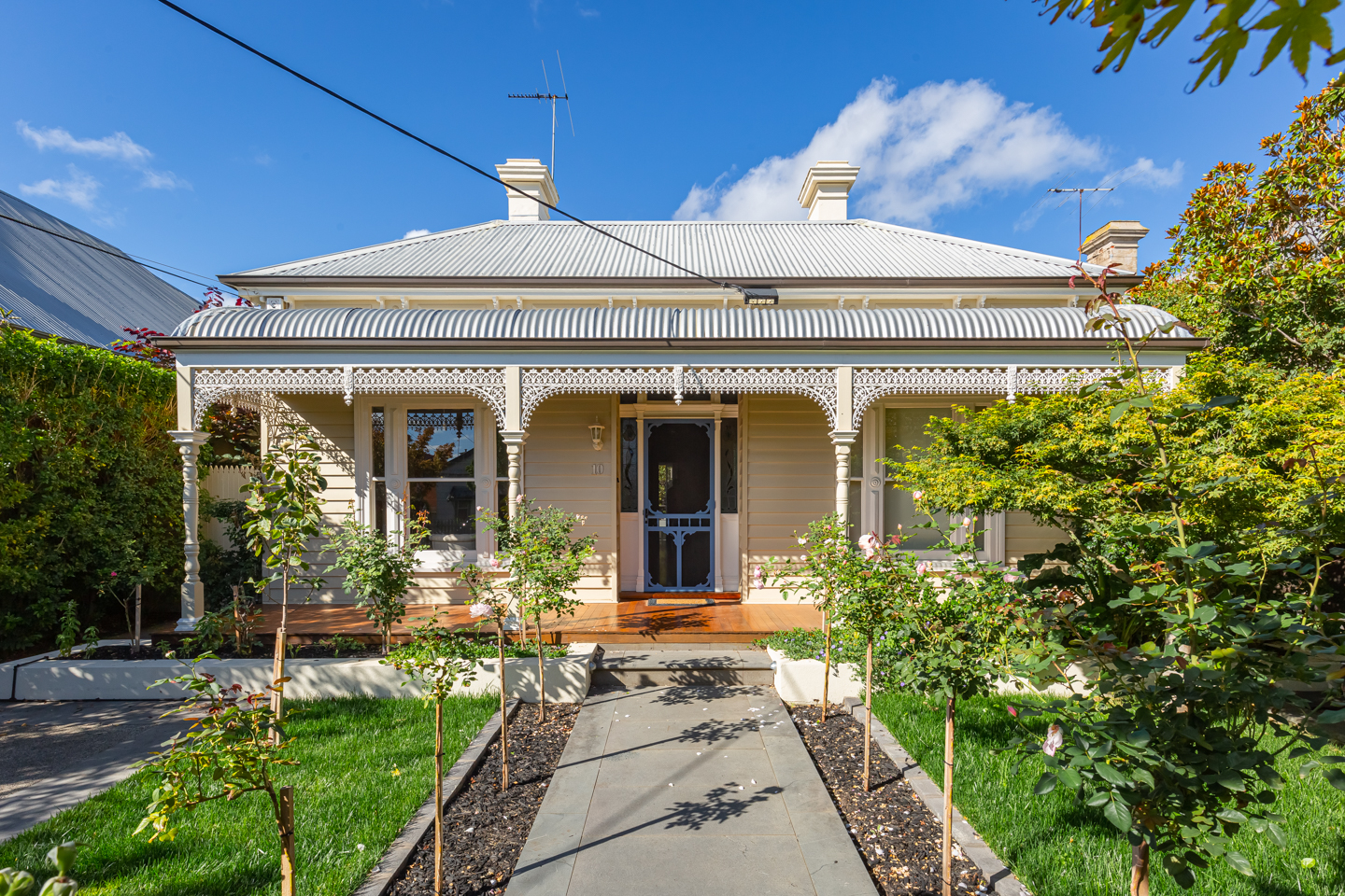 Luxurious Heritage Listed Home with Gorgeous Garden in Central Moonee Ponds