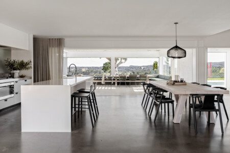 Modern Luxury White Villa - Byron Hinterland