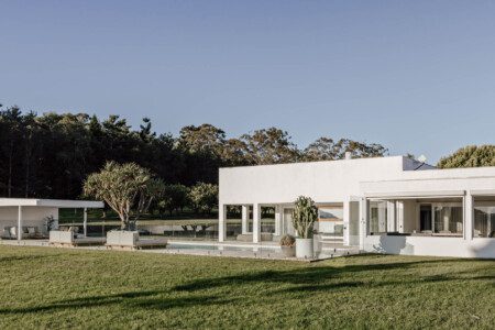 Modern Luxury White Villa - Byron Hinterland