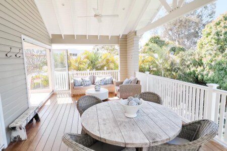 Coastal Hamptons Cottage - Chirn Park