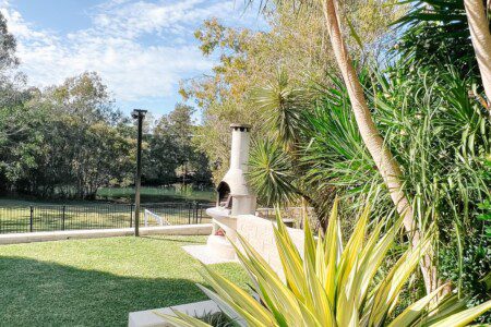 Coastal Hamptons Cottage - Chirn Park