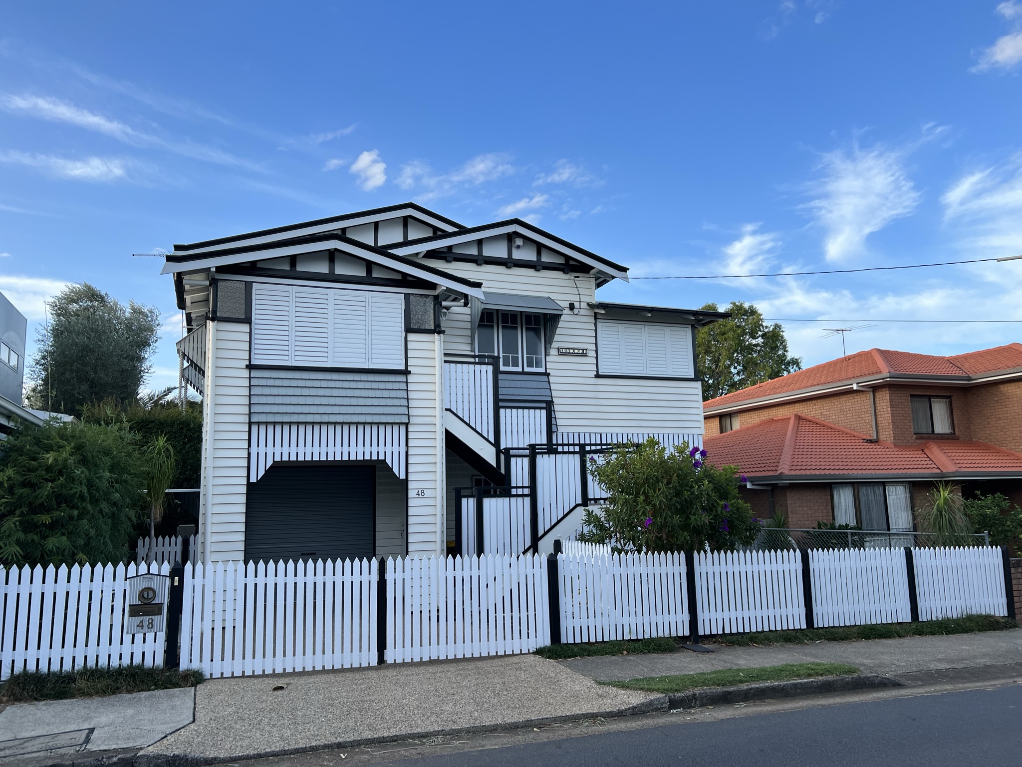 Queenslander – filled with light, colour and interest