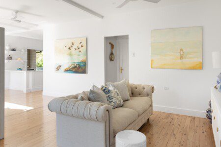 Coastal Hamptons Cottage - Chirn Park