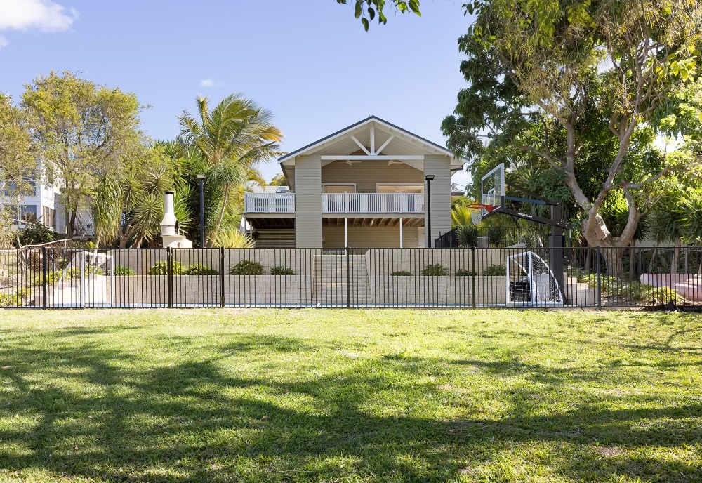 Coastal Hamptons Cottage – Chirn Park