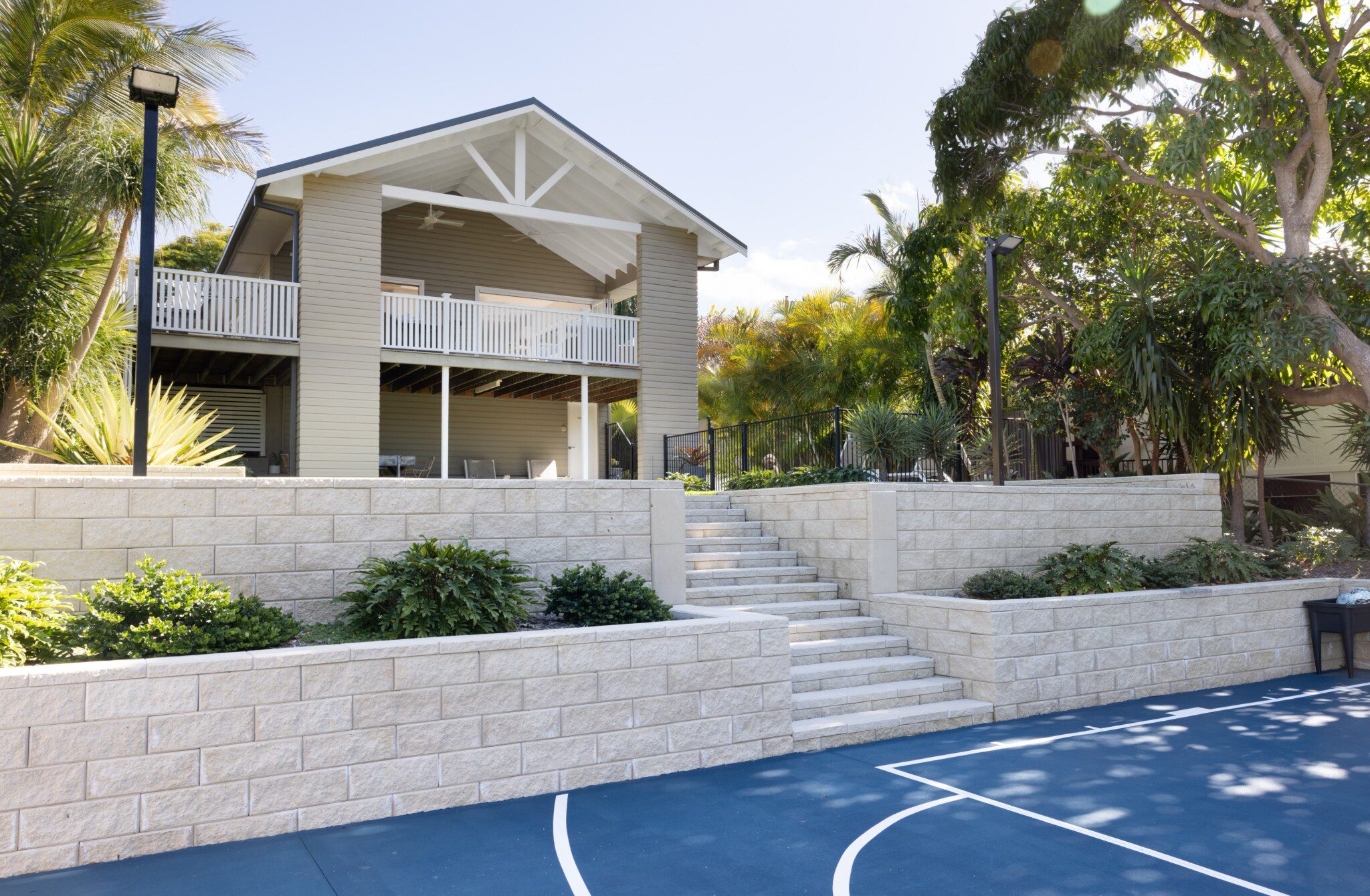 Coastal Hamptons Cottage – Chirn Park