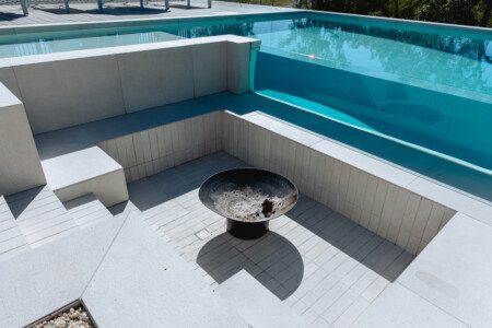IBYA, a Palm Springs style Pool, Poolhouse, Alfresco and Bar