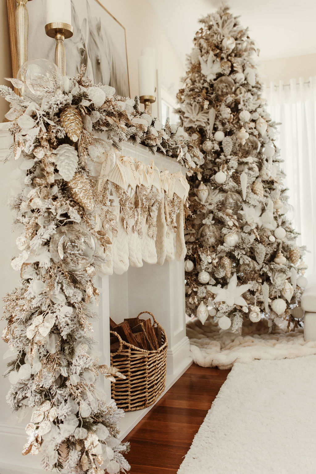 Luxe Christmas Living By THE SEASONAL STYLING CO.