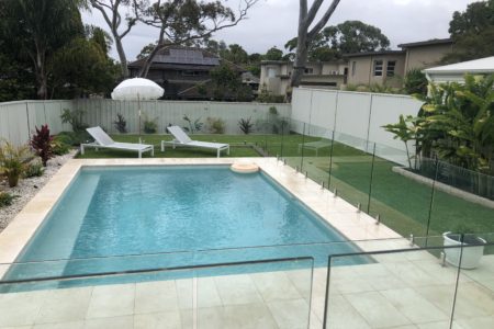 Caringbah Sth Modern coastal light filled entertainers home