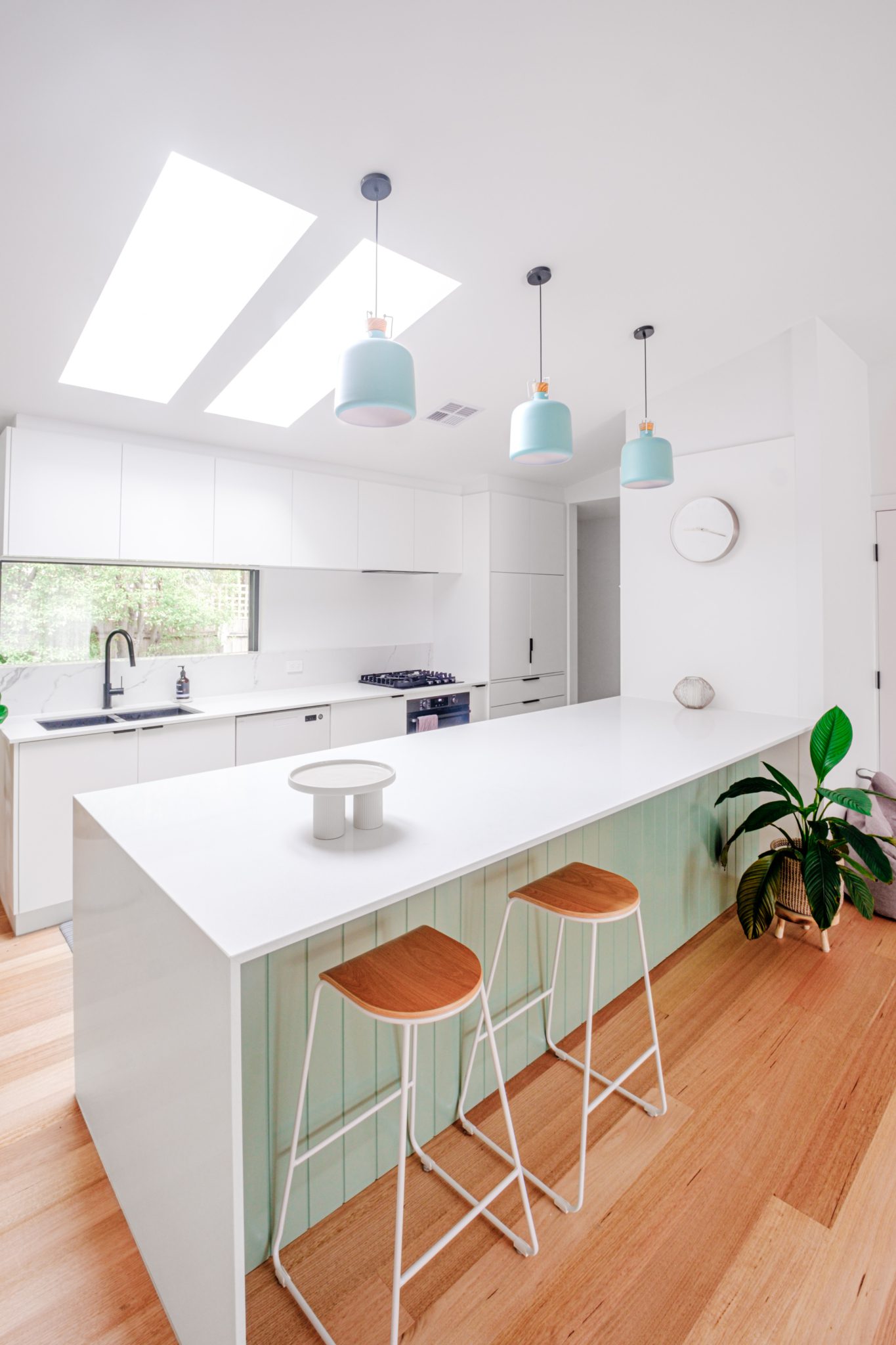 Renovated Hamptons Style home – Kitchen & Studio