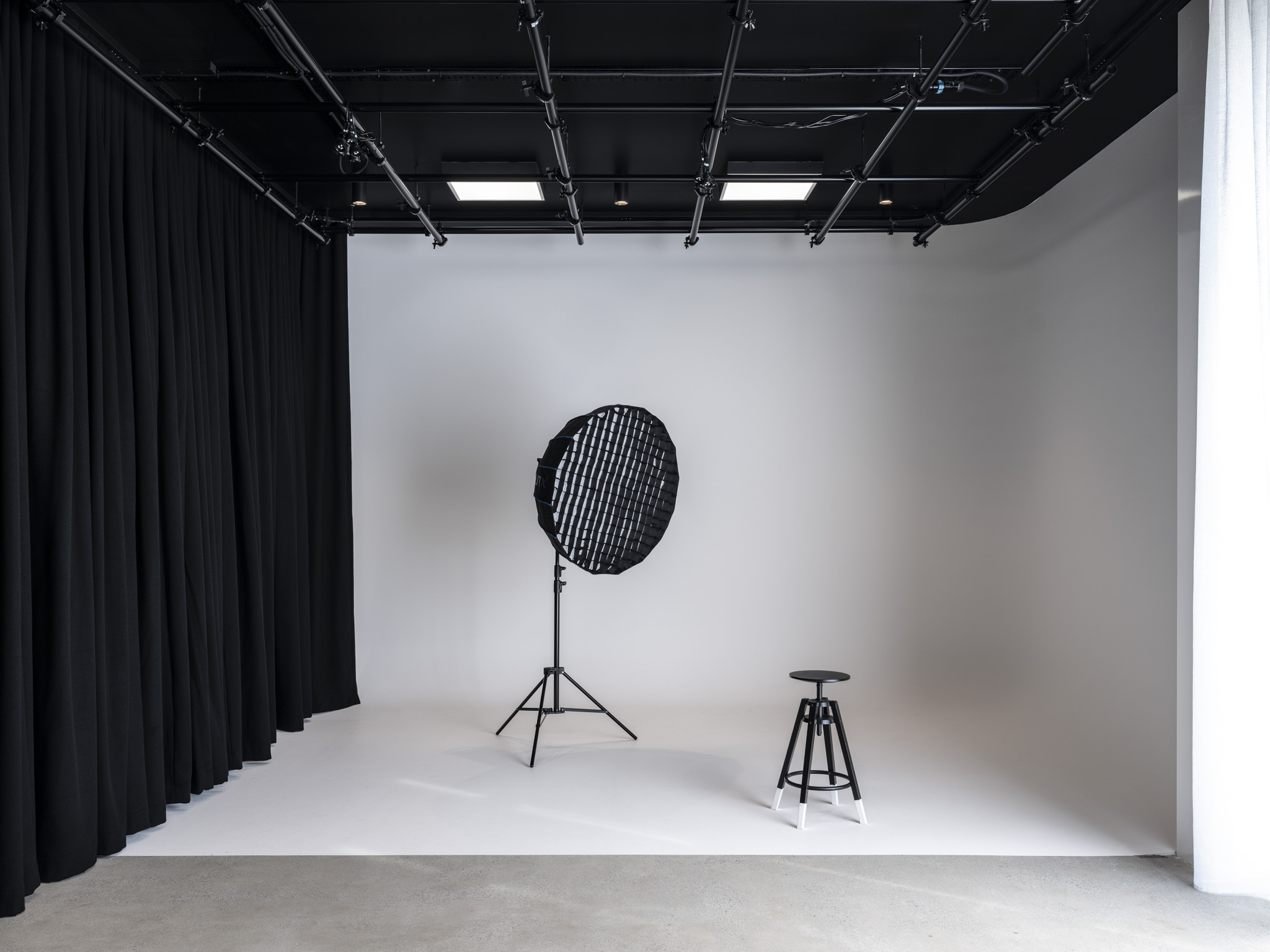 Photographic & Film Sound Studio In Sydney’s Lower North Shore