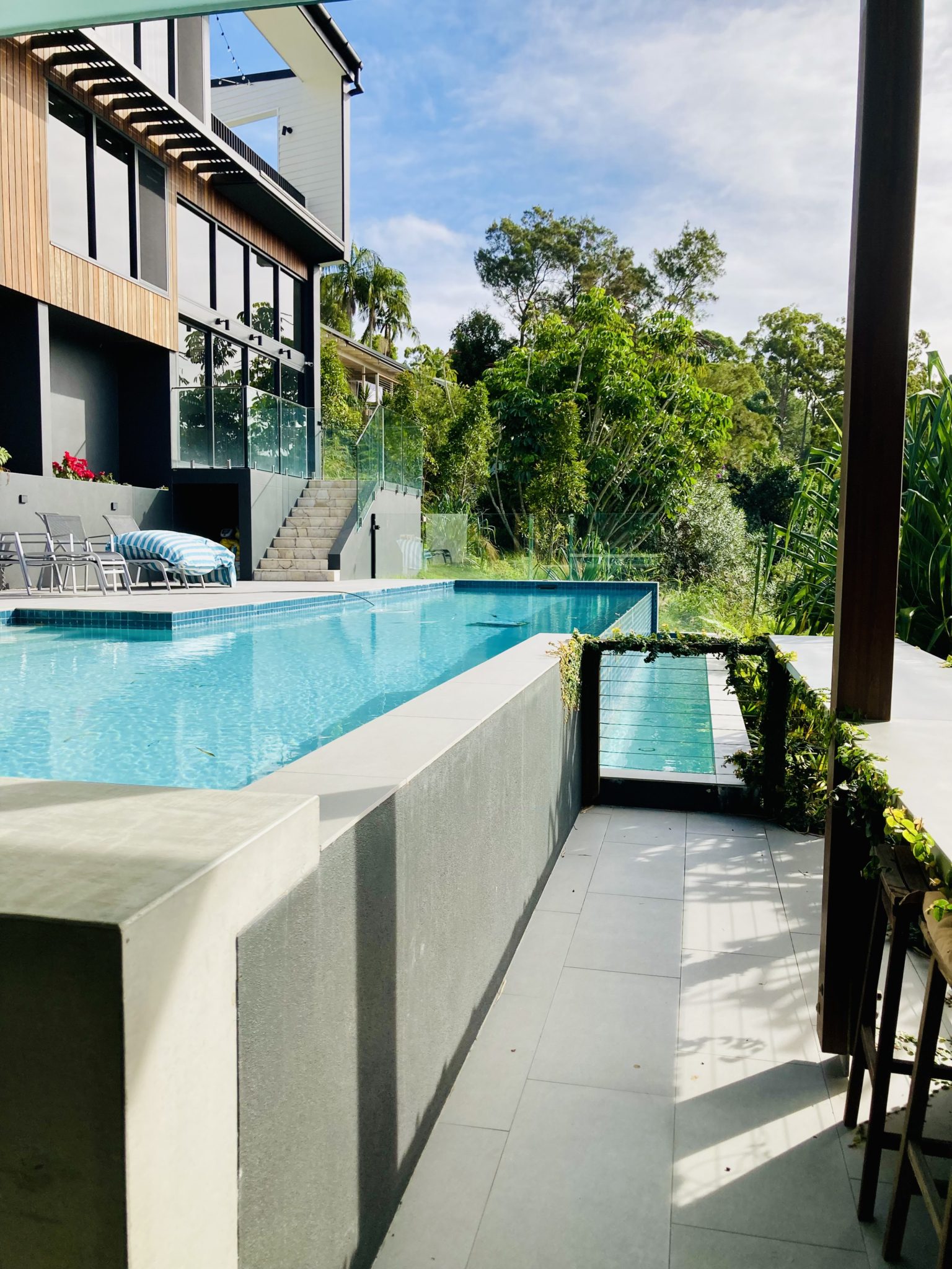 Currumbin Oasis – Pool & Entertaining Area