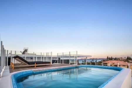 Beachfront Penthouse - Roodtop Plunge Pool