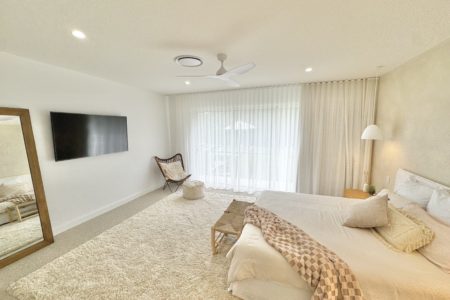 Luxe Modern Hamptons on Acreage