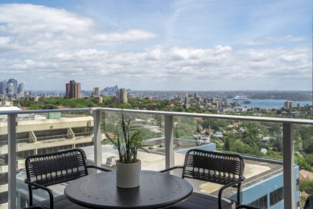Bondi Junction Apartment with Spectacular City & Harbour Views