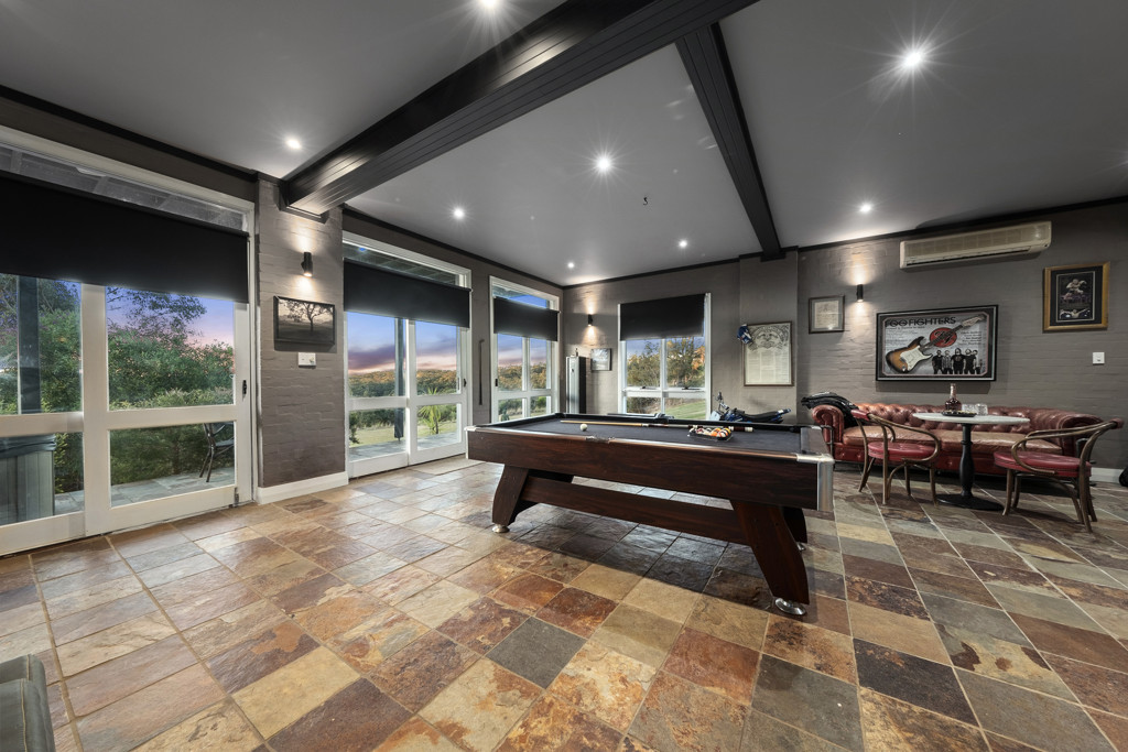 Luxurious Acreage Oasis