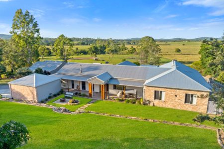 Riverbend Ranch in Tamborine