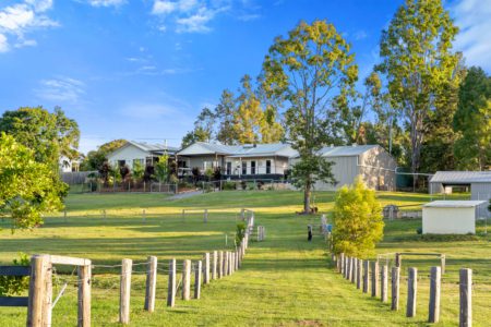 Riverbend Ranch in Tamborine