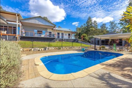 Riverbend Ranch in Tamborine