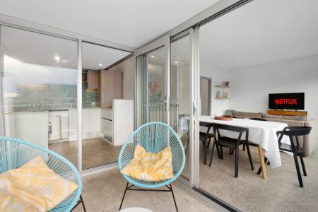 Cozy Bondi Beach Apartment with Balcony