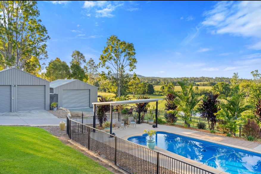 Riverbend Ranch in Tamborine