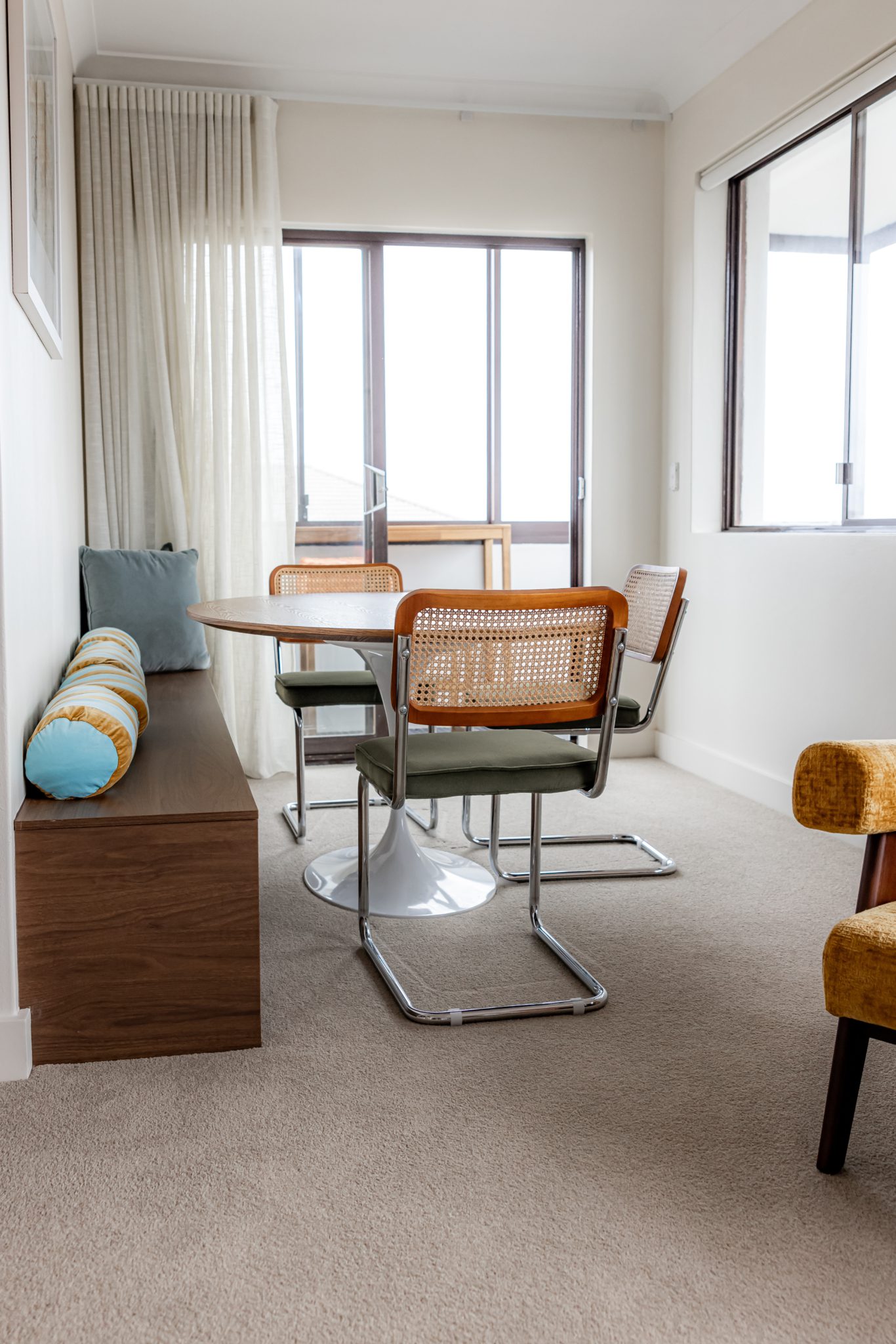 Retro Beachside Apartment