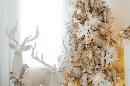 Luxe Christmas Living, with THE SEASONAL STYLING CO.