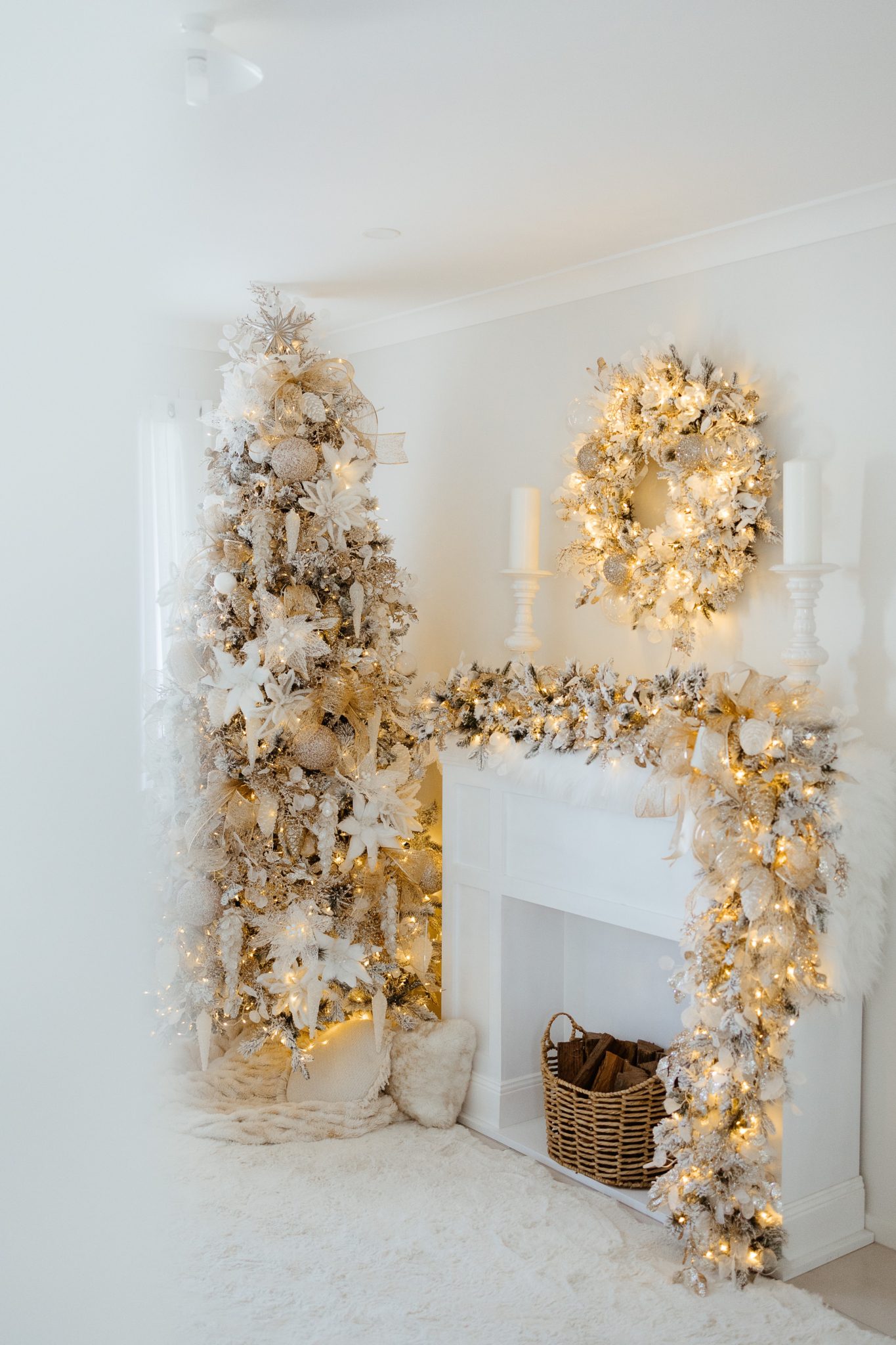 Luxe Christmas Living, with THE SEASONAL STYLING CO.