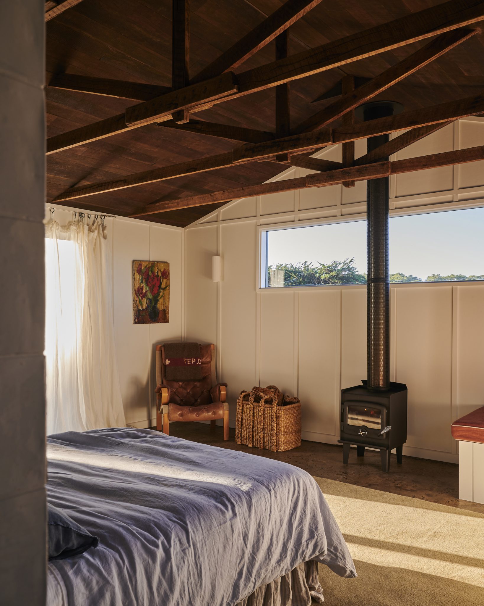 Three Playful Cabins in Red Hill