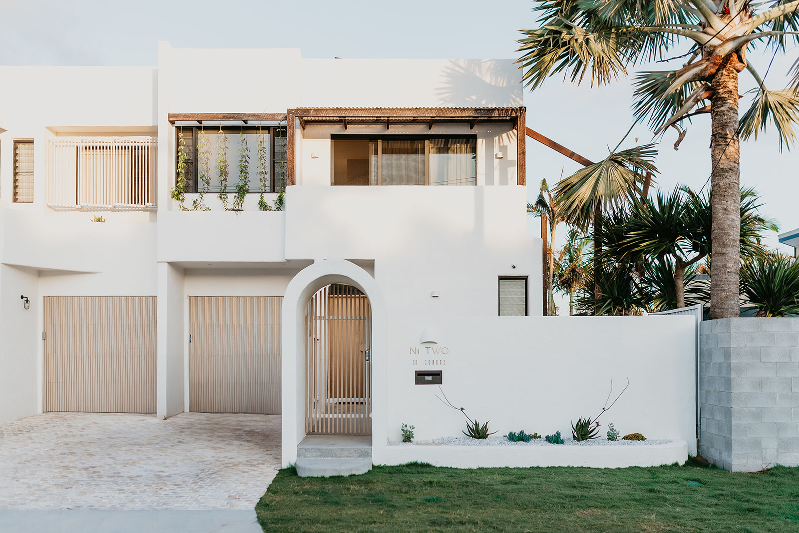 Casa De La Luz: A Mediterranean Coastal Villa