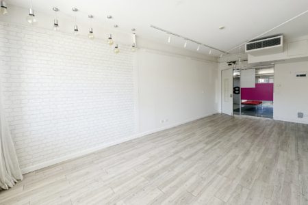 Petite White Studio near Sydney CBD