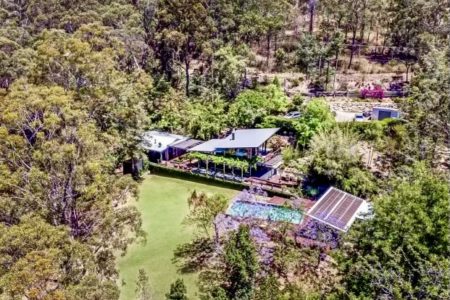 Award-Winning Architectural Retreat-Style Masterpiece with 25m Pool and Sydney Skyline Views