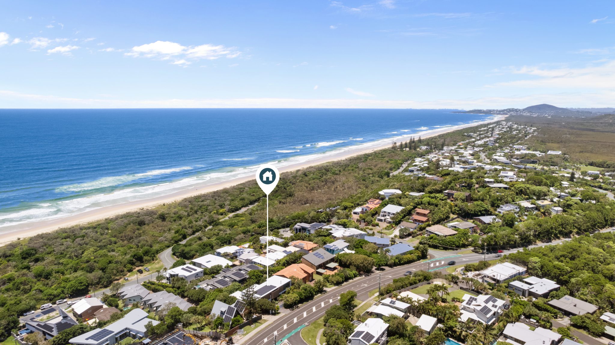 Palazzo Peregian – modern Beach House with Jaw-Dropping Ocean and Beach Views