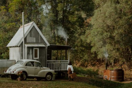 GC Hinterland Cottagecore Tiny House- Hot Tub on the creek