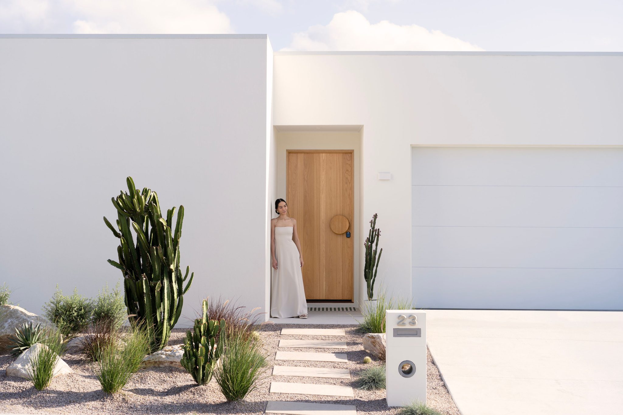 Sesame House – Minimalist Desert Home