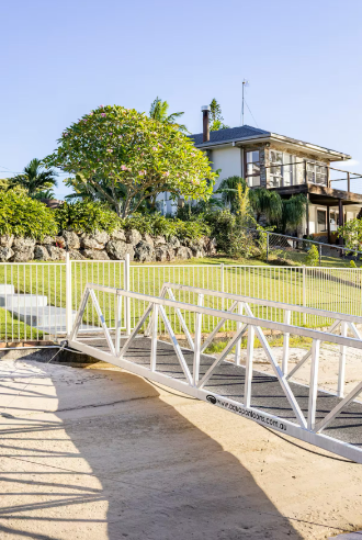 Chic Coastal Waterside Stunner