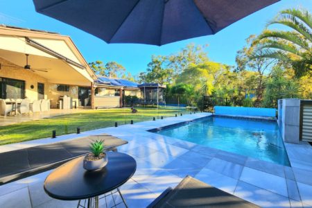 Luxury House on Acreage