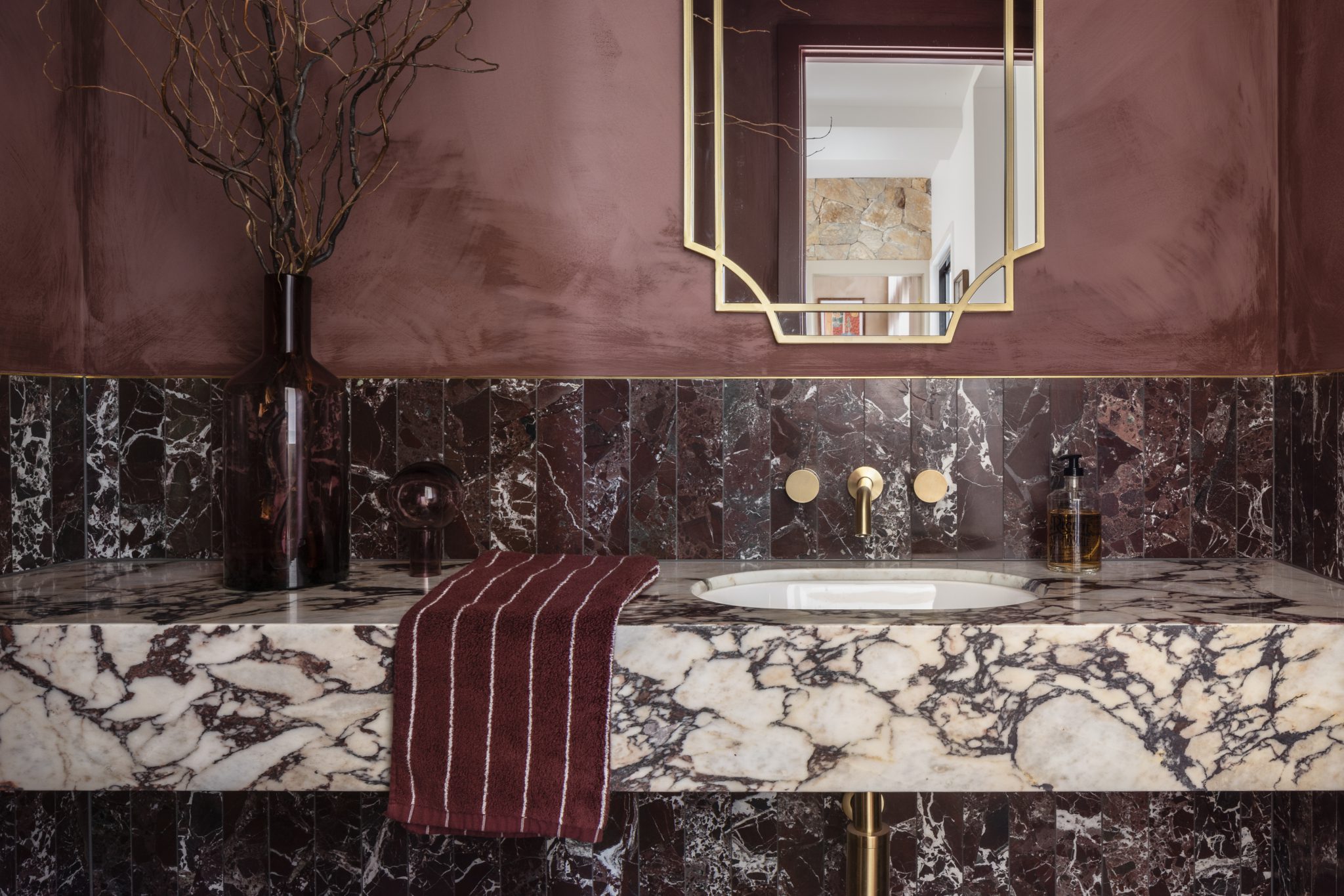 The Savoy – Luxury Vintage Hotel Vibes