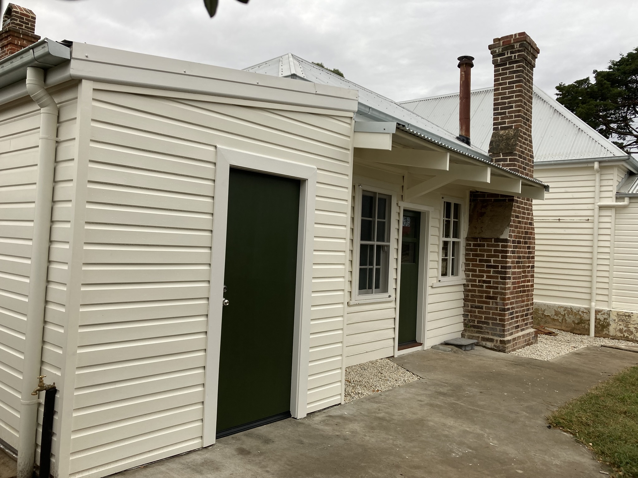 Newbridge Schoolhouse | Historic Shoot Location | Blayney, NSW