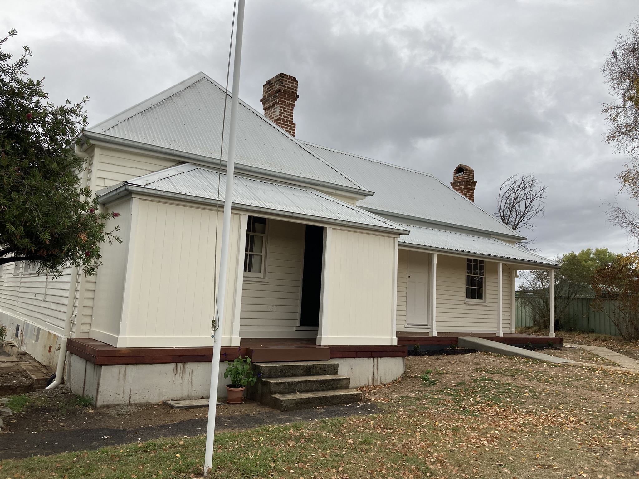 Newbridge Schoolhouse | Historic Shoot Location | Blayney, NSW