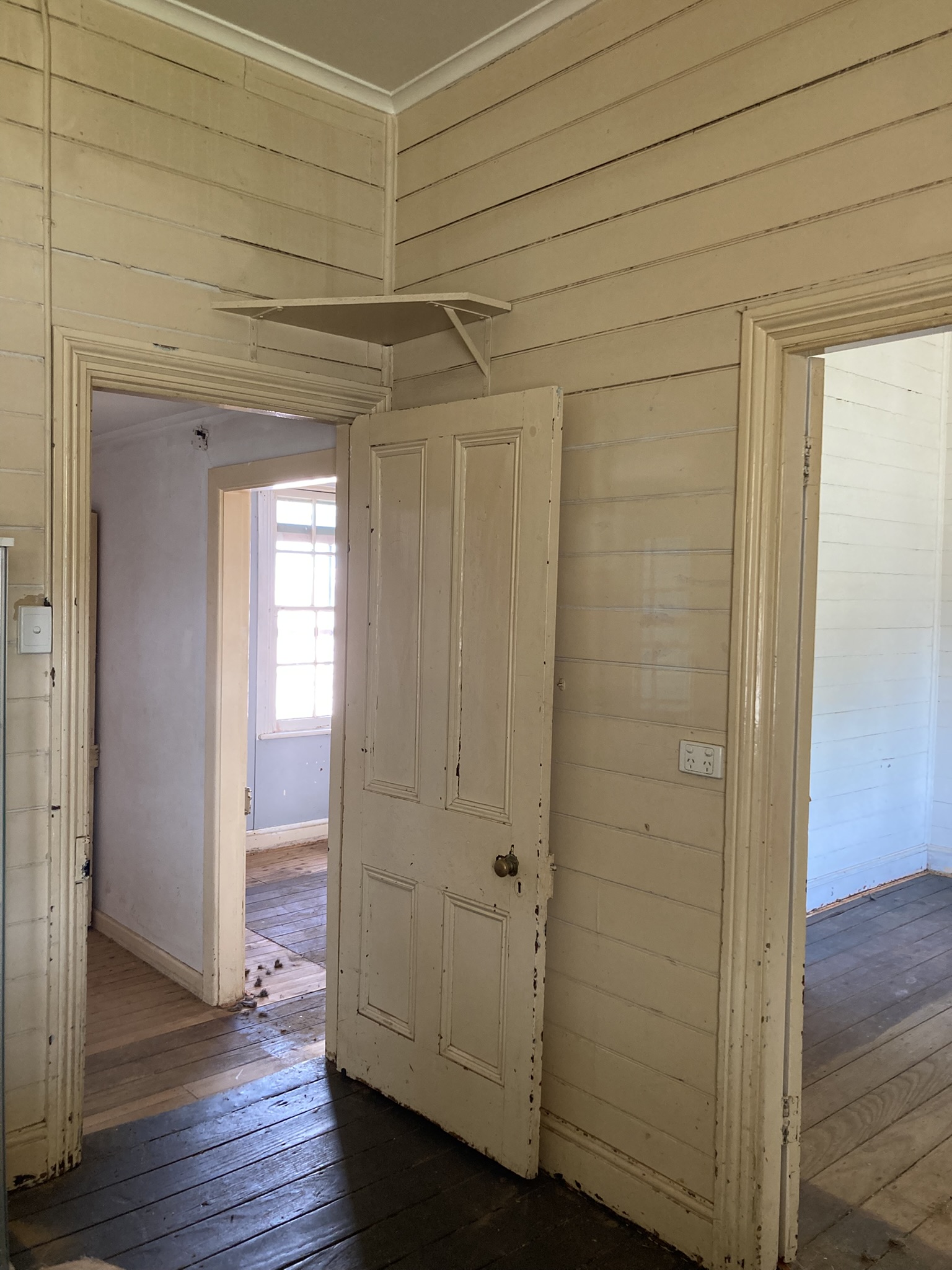 Newbridge Schoolhouse | Historic Shoot Location | Blayney, NSW