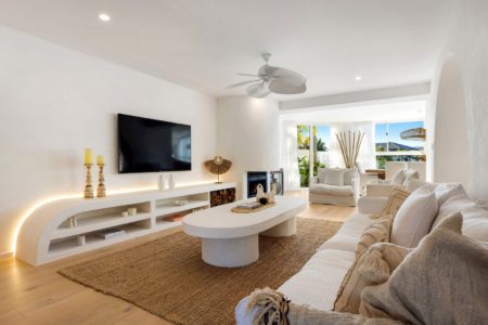 Villa Sereno | Mediterranean Waterfront Shoot Location | Gold Coast, QLD