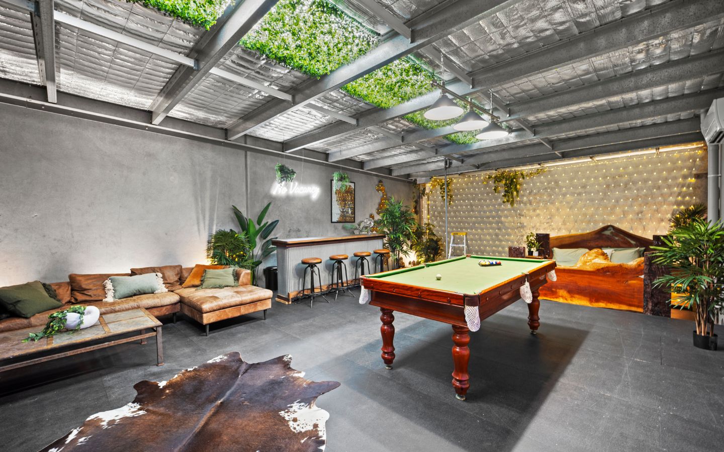 Vanishing Hotel | Love Hotel-Inspired Creative Venue | Gold Coast, QLD