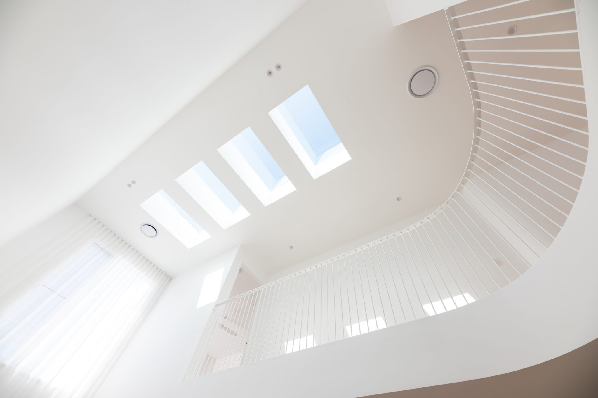 Arkata House – Light, Bright Mediterranean Home