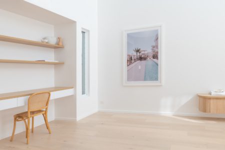 Arkata House | Light-Filled Mediterranean Shoot Location | Palm Beach, QLD